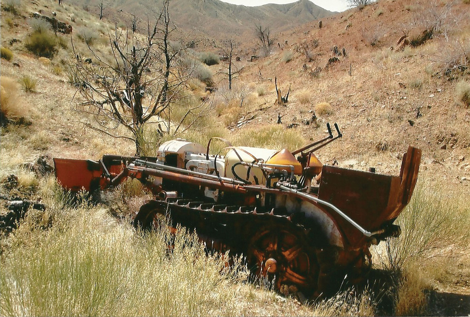 Rust Tractor Rust Tractor Mccormick Deering